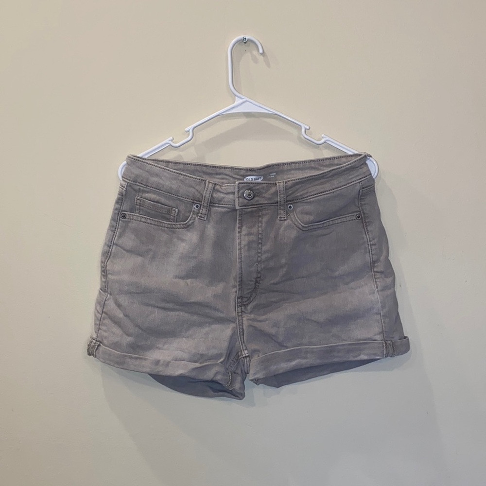 Khaki high rise shorts👡 Size 8